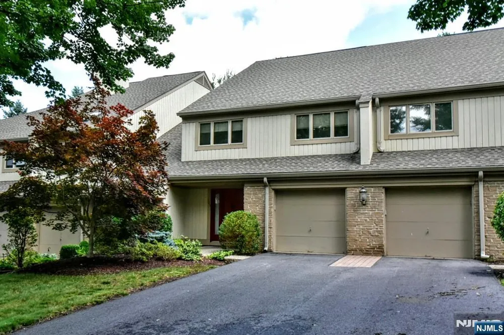 281 E Vista View Drive Mahwah, NJ 07430