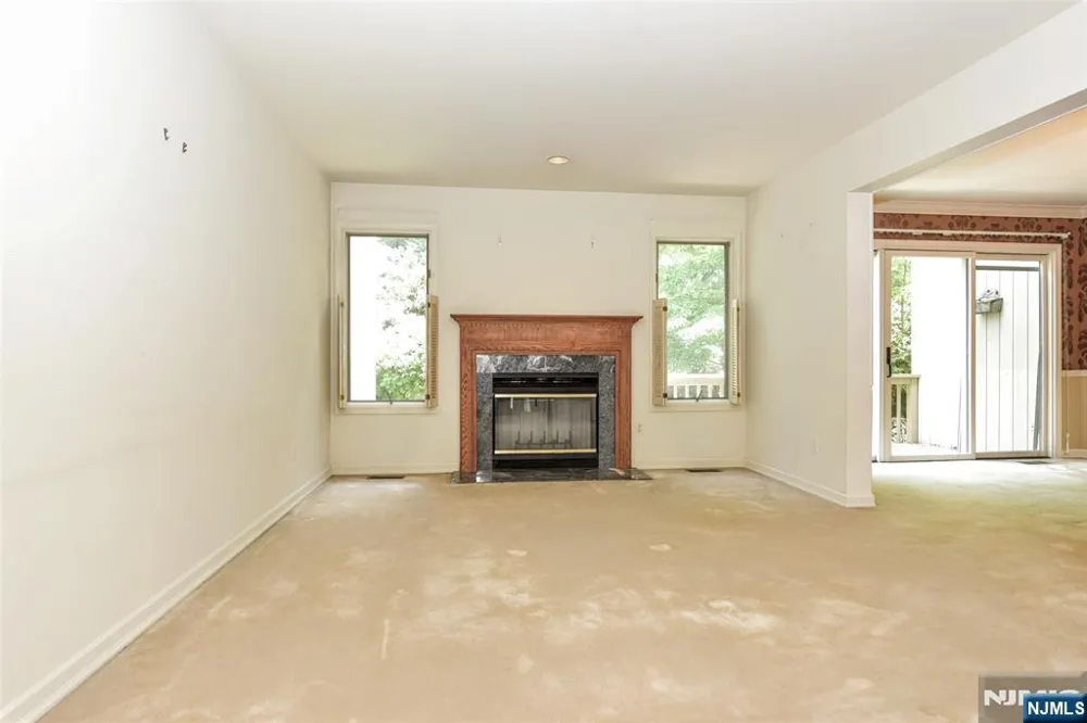 281 E Vista View Drive Mahwah, NJ 07430