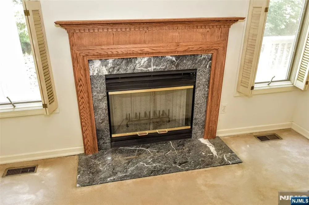 281 E Vista View Drive Mahwah, NJ 07430