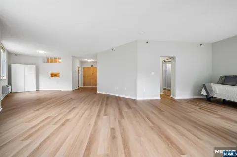 10 Smith Manor Boulevard 119