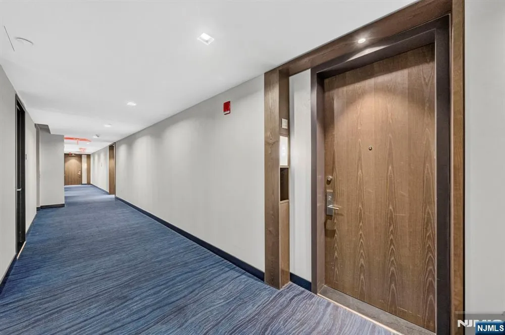 320 Adolphus Avenue 611 Cliffside Park, NJ 07010