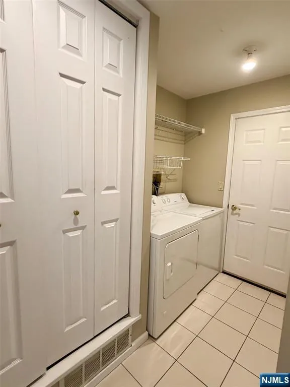 19 Lakeview Drive Old Tappan, NJ 07675