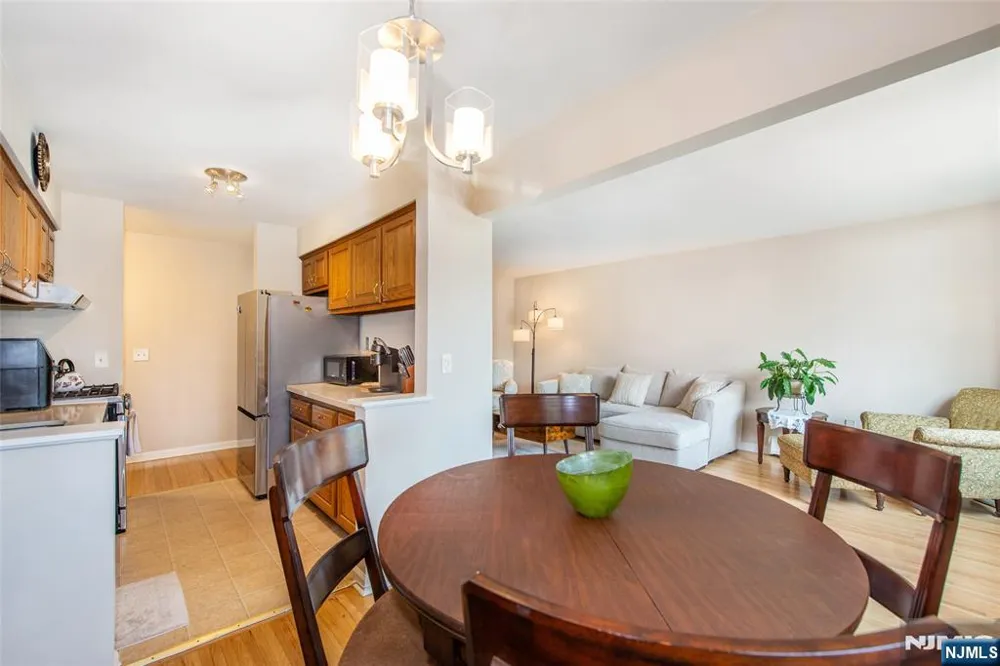 605 Grove Street E3 Clifton, NJ 07013