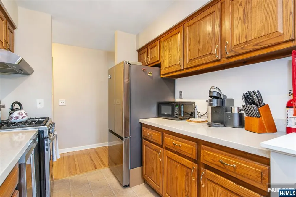 605 Grove Street E3 Clifton, NJ 07013