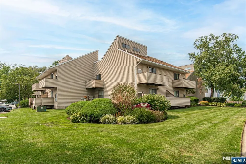 77 Liberty Street 8 Little Ferry, NJ 07643