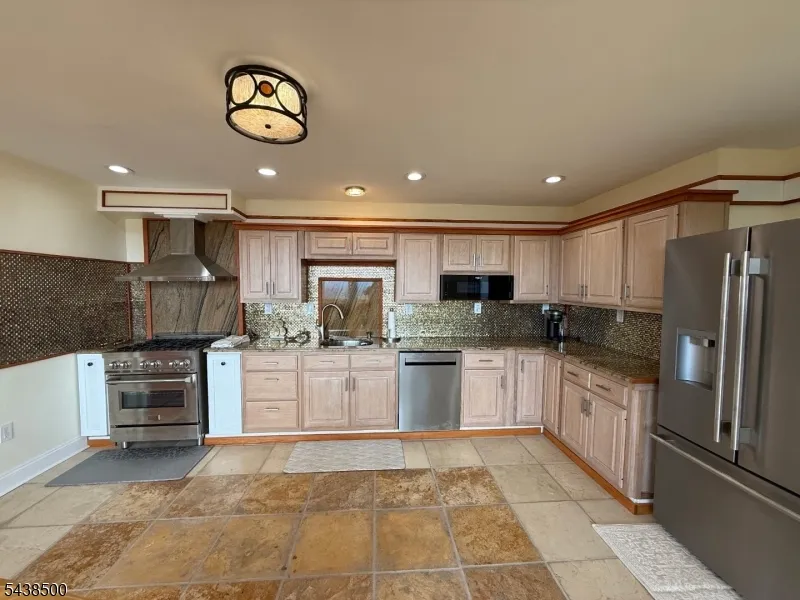 20 Upper Mountain Rd Wantage, NJ 07461