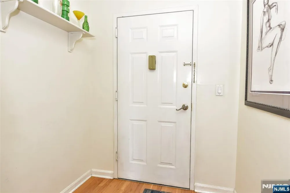 318 54th Street 4L West New York, NJ 07093