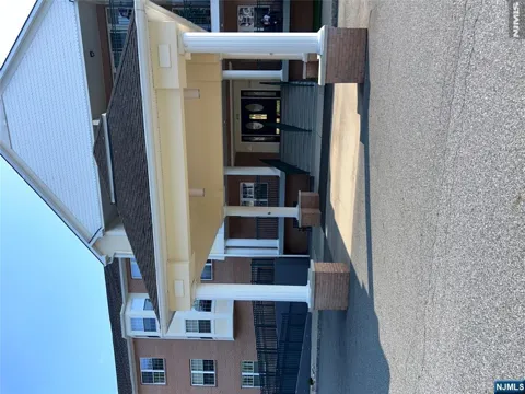 401 D Ercole Court T304