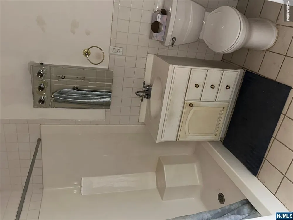 401 D Ercole Court T304 Norwood, NJ 07648