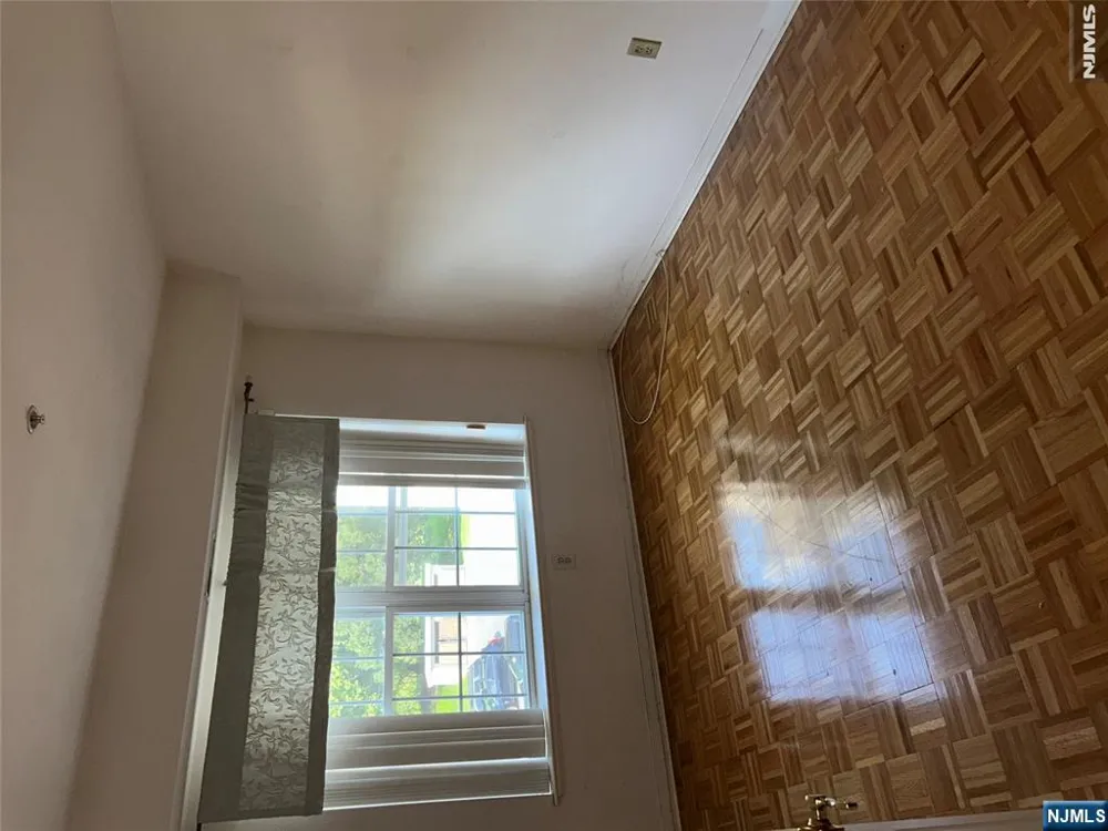 401 D Ercole Court T304 Norwood, NJ 07648