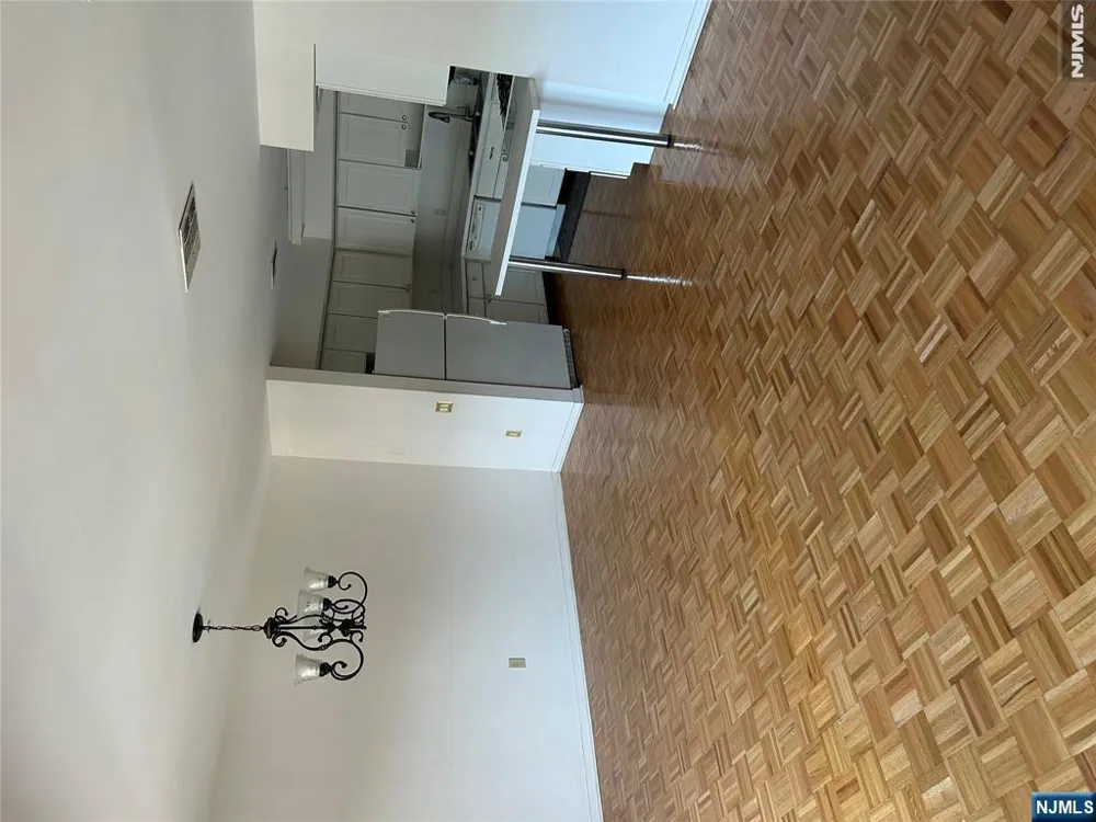 401 D Ercole Court T304 Norwood, NJ 07648