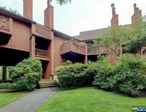 590 Sanderling Court 590