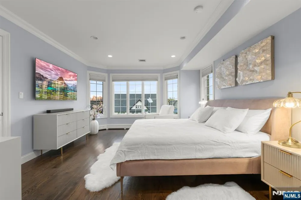48 Myrtle Avenue Edgewater, NJ 07020