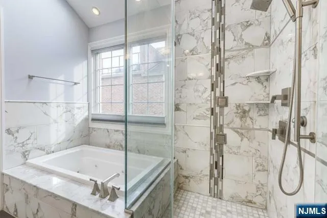 48 Myrtle Avenue Edgewater, NJ 07020