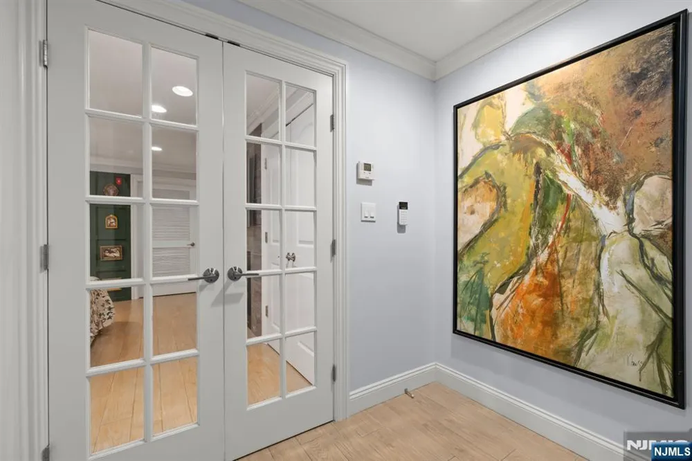 48 Myrtle Avenue Edgewater, NJ 07020