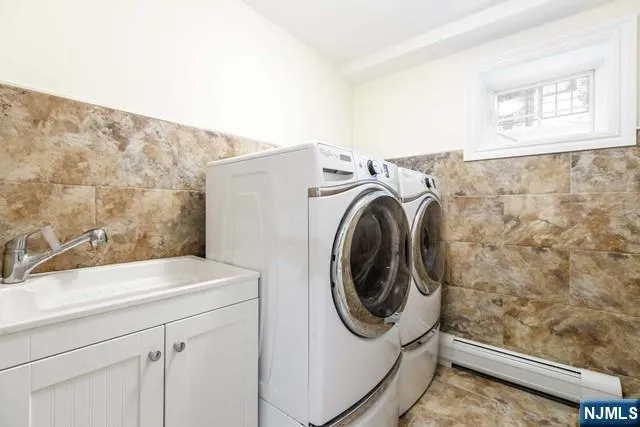 48 Myrtle Avenue Edgewater, NJ 07020