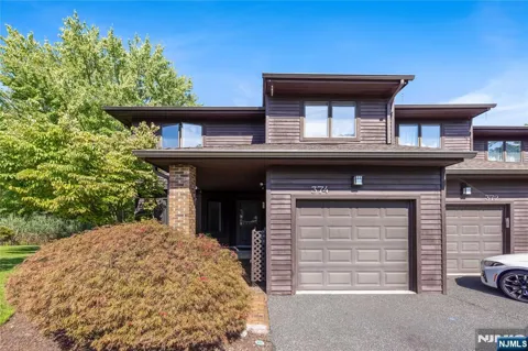 374 French Court