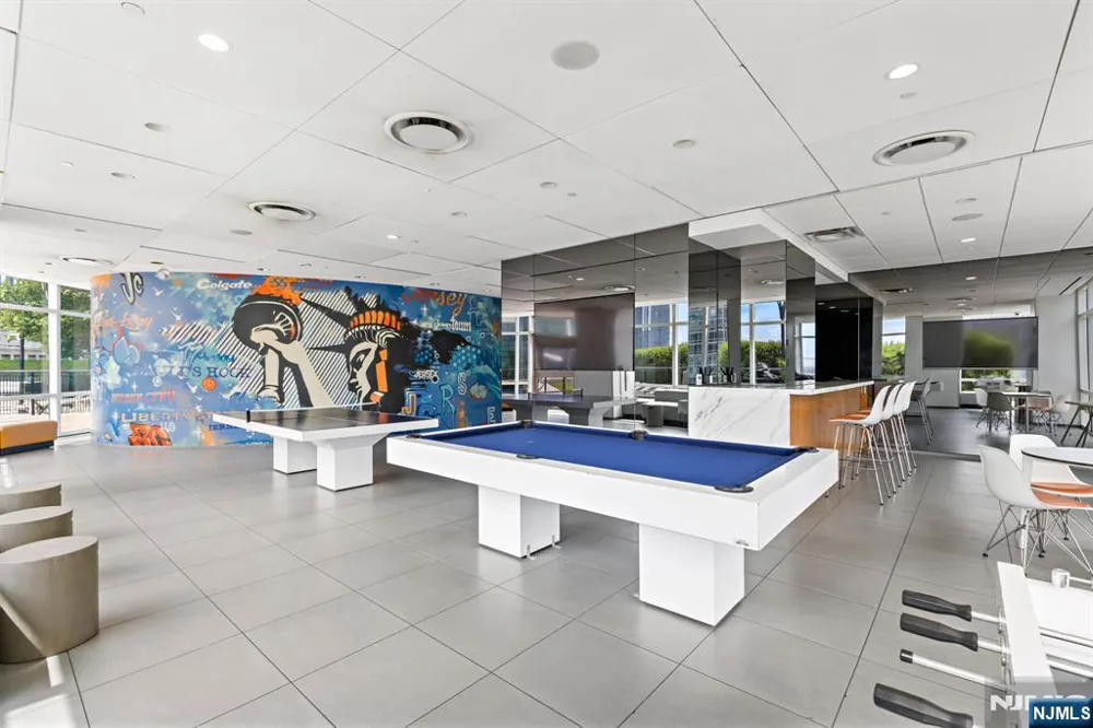 77 Hudson Street 2303 Jersey City, NJ 07302