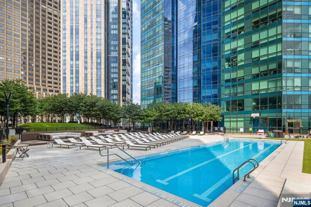 77 Hudson Street 2303 Jersey City, NJ 07302