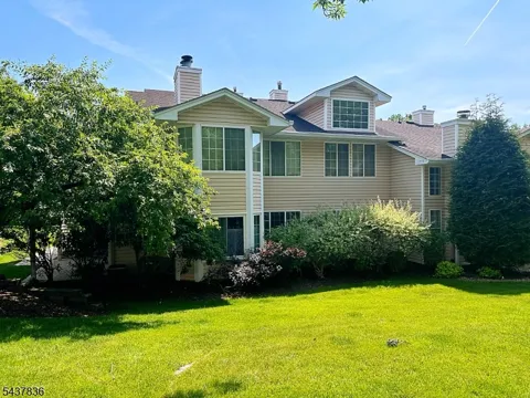 15 Crossfield Court