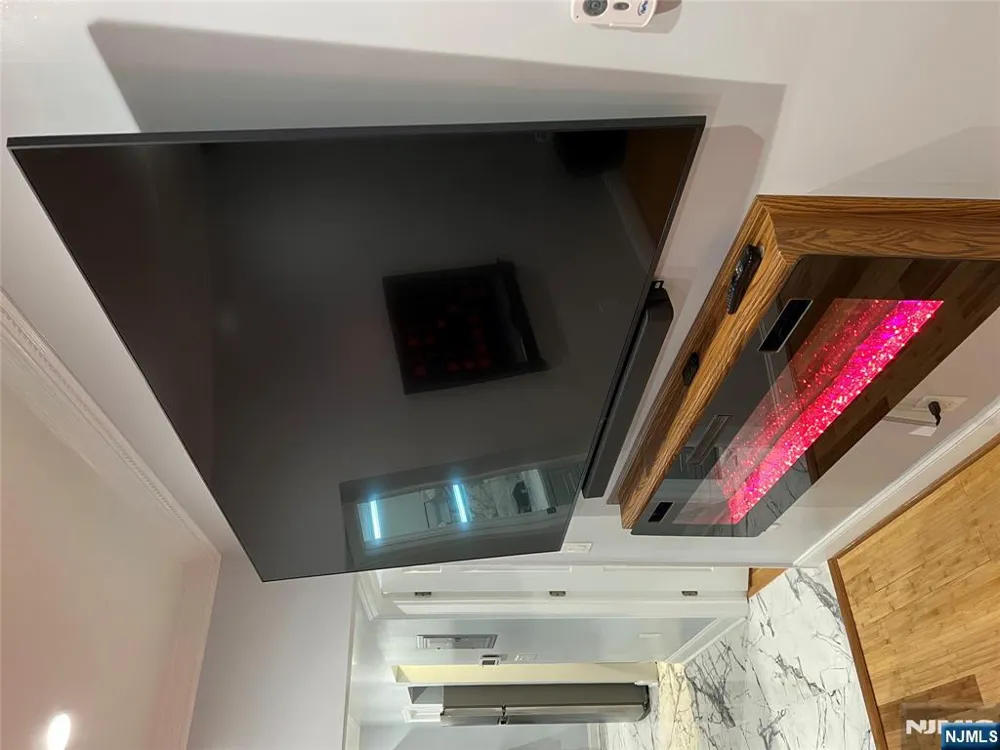753 11th Street 3rd Floor Newark, NJ 07103