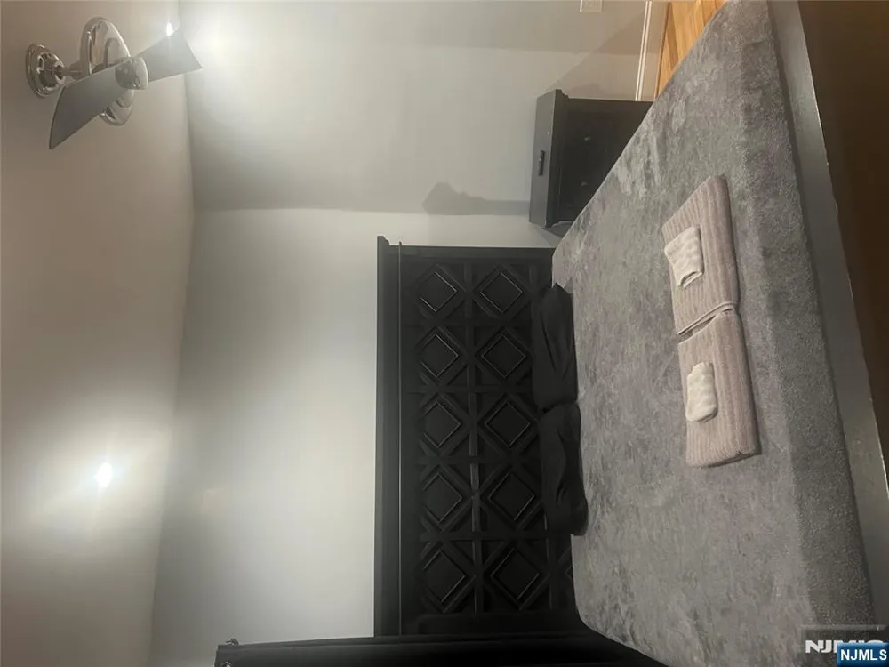 753 11th Street 3rd Floor Newark, NJ 07103
