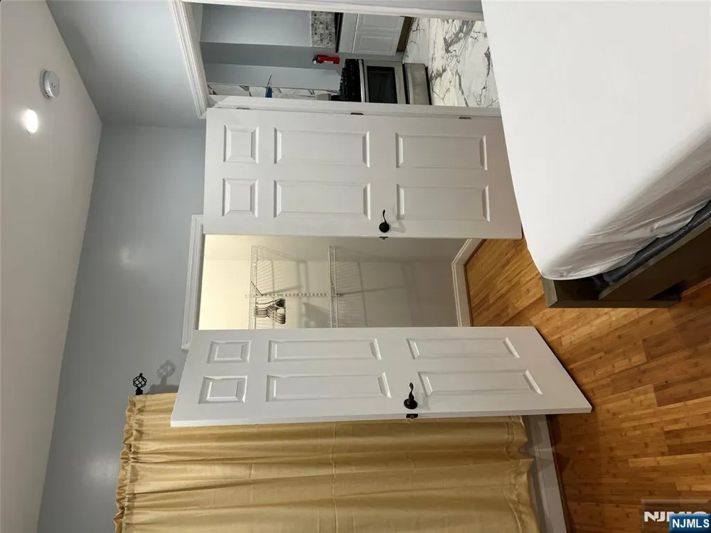 753 11th Street 3rd Floor Newark, NJ 07103