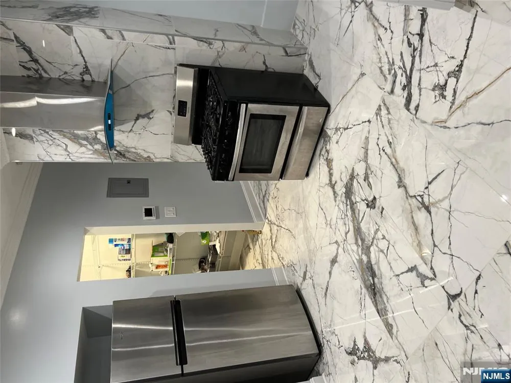 753 11th Street 3rd Floor Newark, NJ 07103