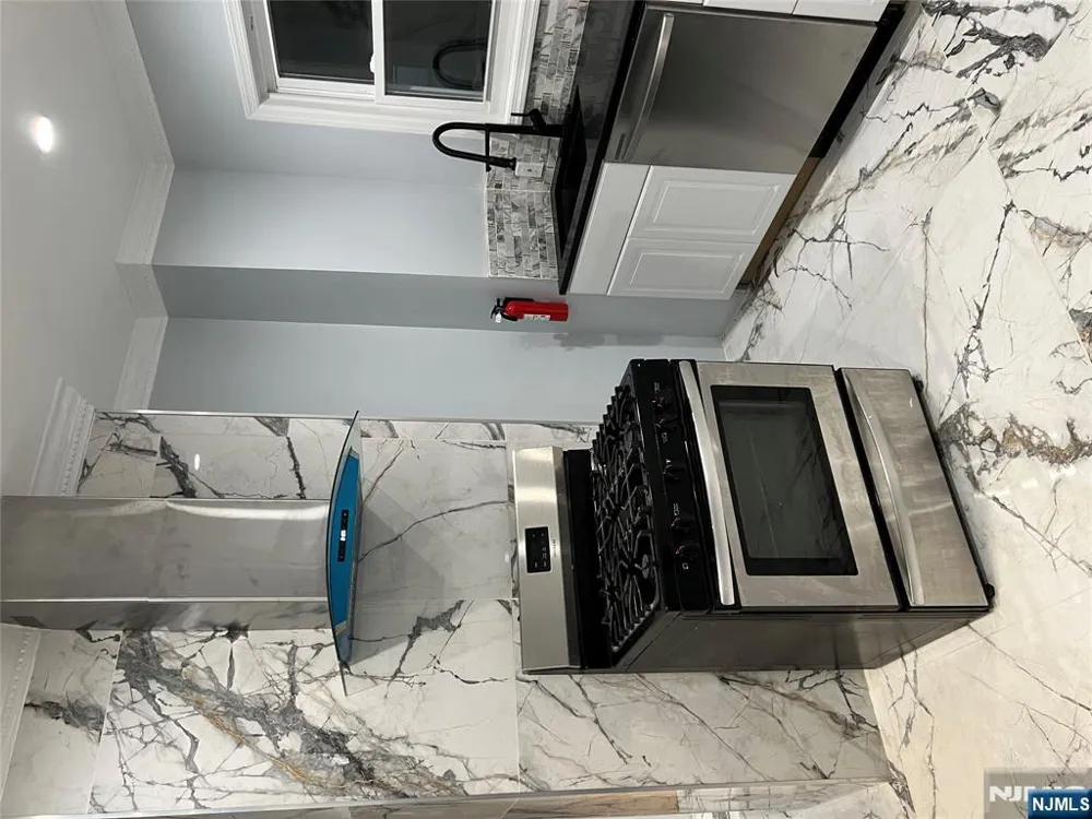 753 11th Street 3rd Floor Newark, NJ 07103