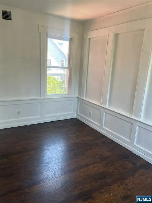 281 Renner Avenue 279 Newark, NJ 07112