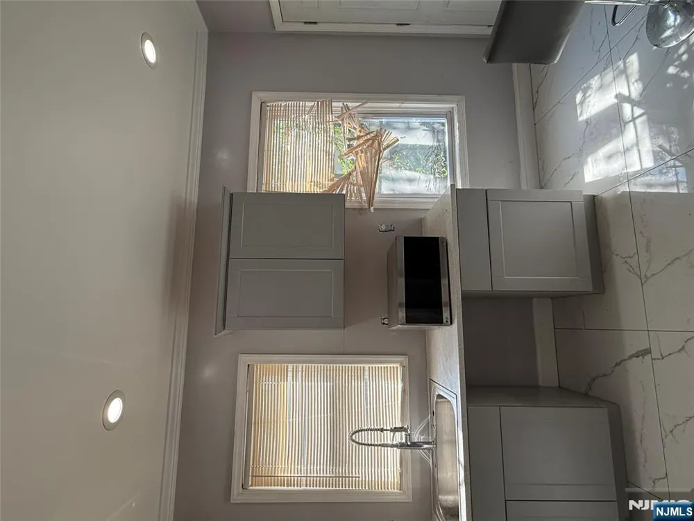 753 11th Street 1st Floor Newark, NJ 07103