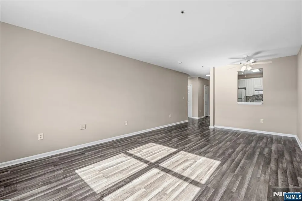 905 River Road 208 Edgewater, NJ 07020