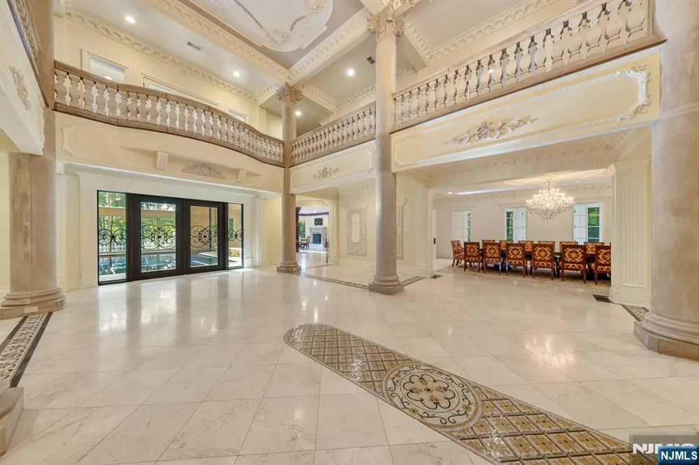 105 Chestnut Ridge Road Saddle River, NJ 07458