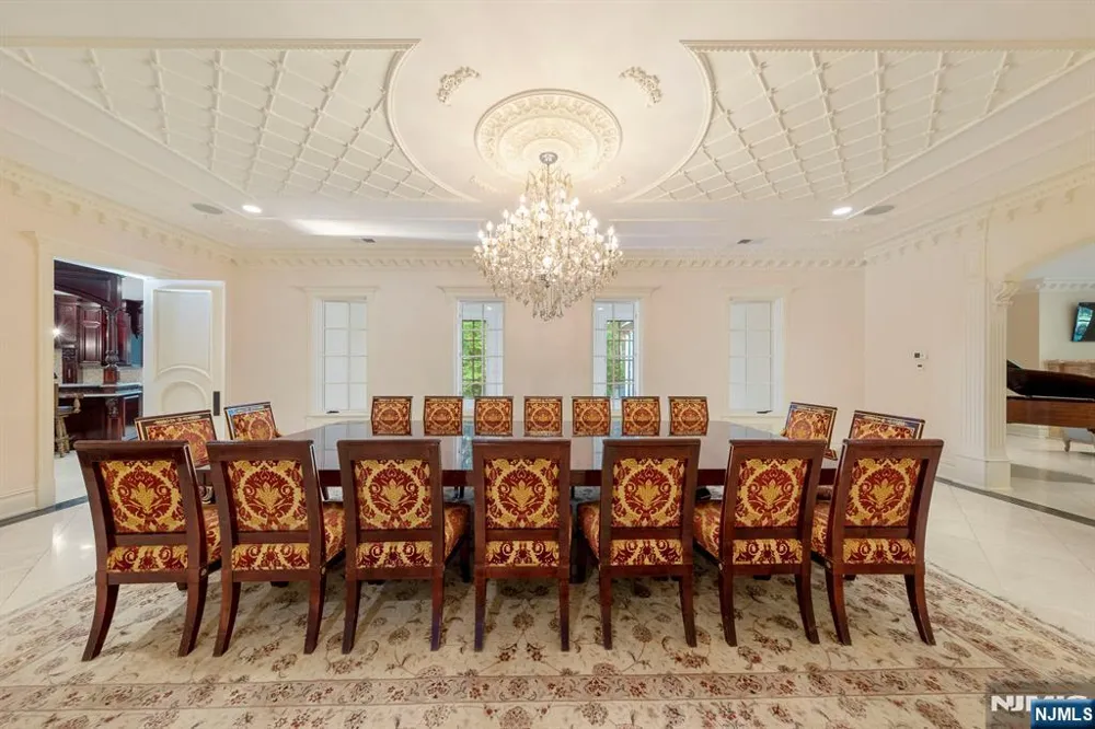 105 Chestnut Ridge Road Saddle River, NJ 07458