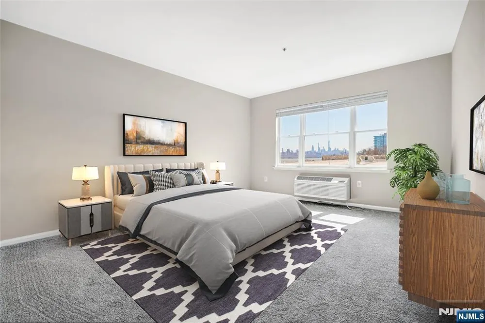 905 River Road 312 Edgewater, NJ 07020