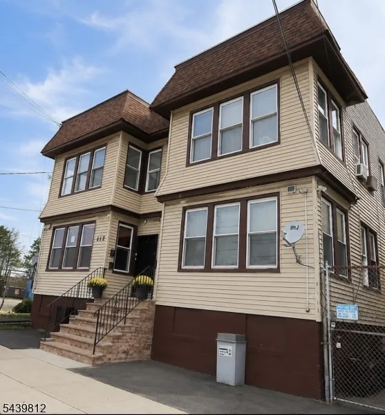 413 Lyons Ave Newark City, NJ 07112