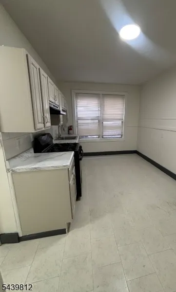 413 Lyons Ave Newark City, NJ 07112