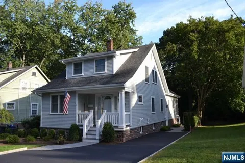 125 Lake Street 2nd floor-Ap