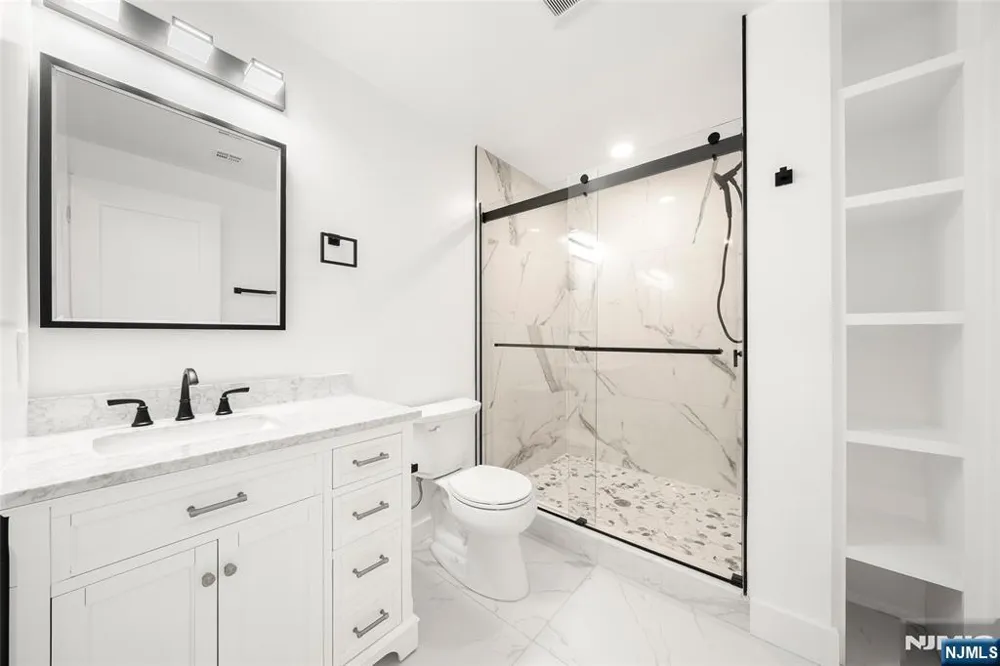 1456 River Road B Edgewater, NJ 07020