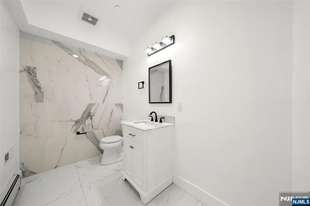 1456 River Road B Edgewater, NJ 07020