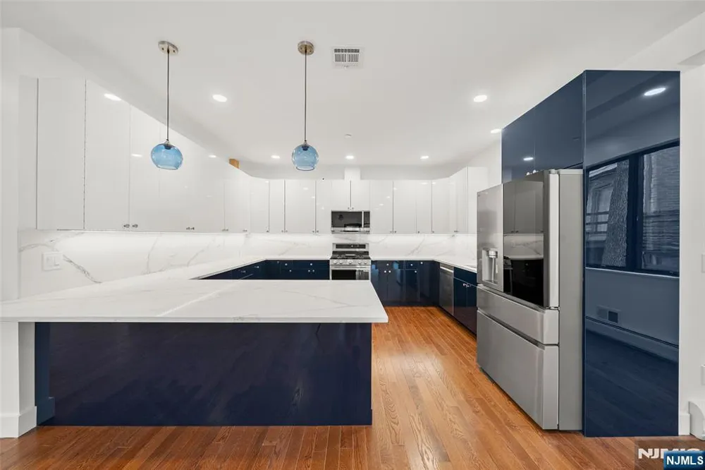 1456 River Road B Edgewater, NJ 07020
