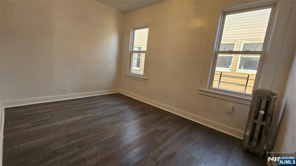 93 21st Street 3 Irvington, NJ 07111