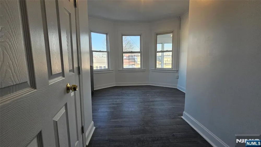 93 21st Street 3 Irvington, NJ 07111