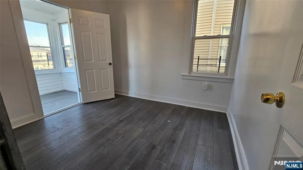 93 21st Street 3 Irvington, NJ 07111