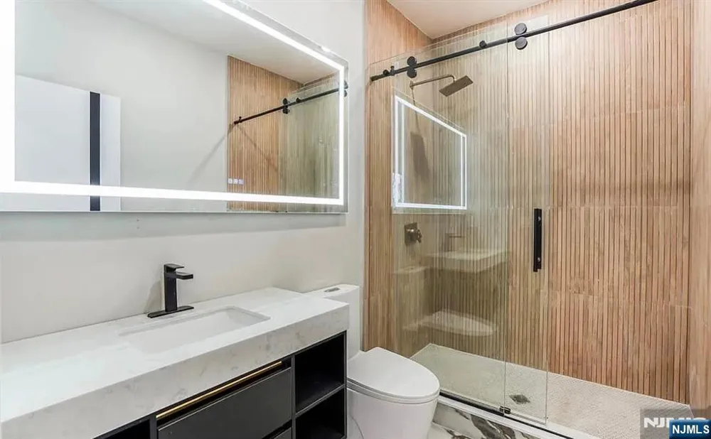 210 22nd Street 2 Irvington, NJ 07111