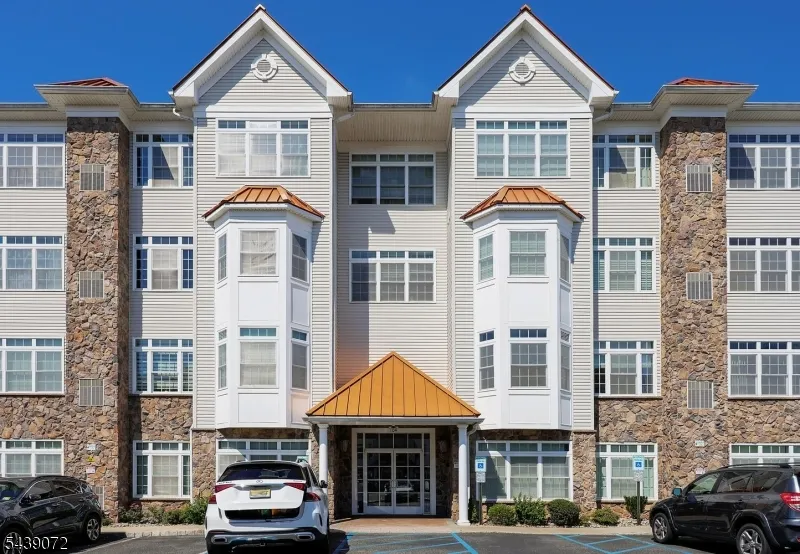 104 E Elizabeth Ave #303 Unit 303 Linden City, NJ 07036