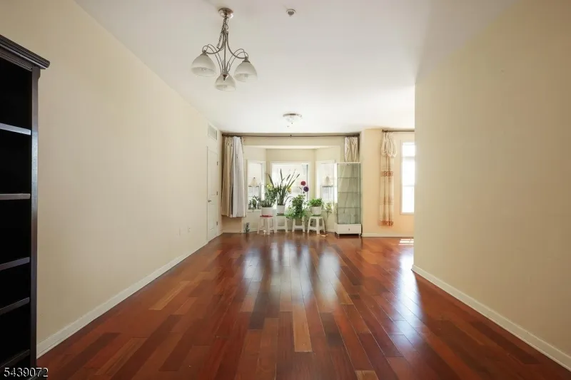 104 E Elizabeth Ave #303 Unit 303 Linden City, NJ 07036
