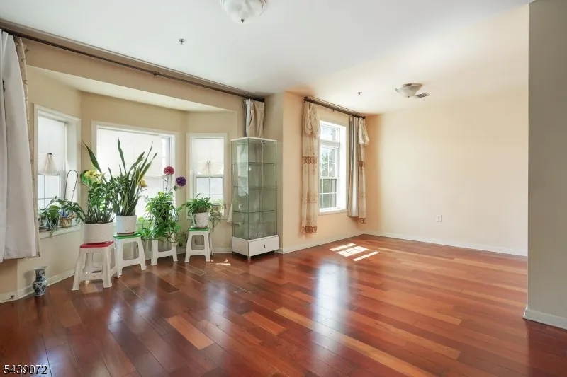 104 E Elizabeth Ave #303 Unit 303 Linden City, NJ 07036