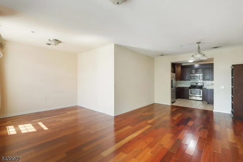 104 E Elizabeth Ave #303 Unit 303 Linden City, NJ 07036