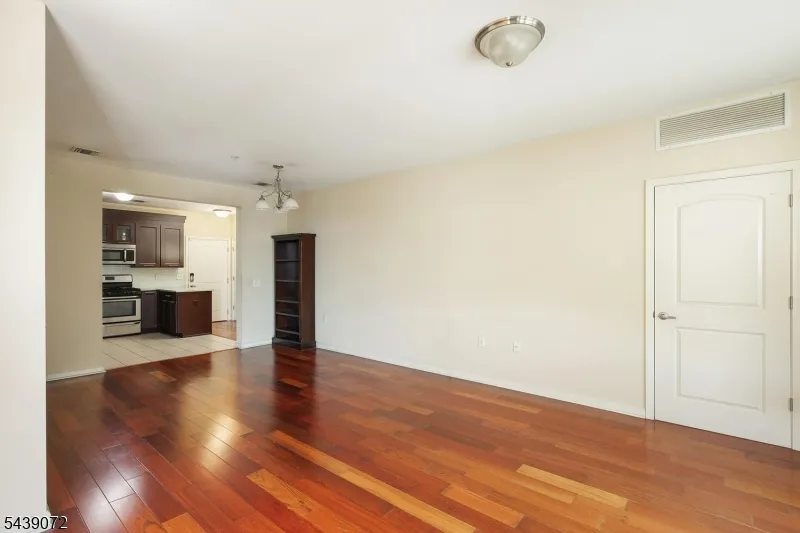 104 E Elizabeth Ave #303 Unit 303 Linden City, NJ 07036